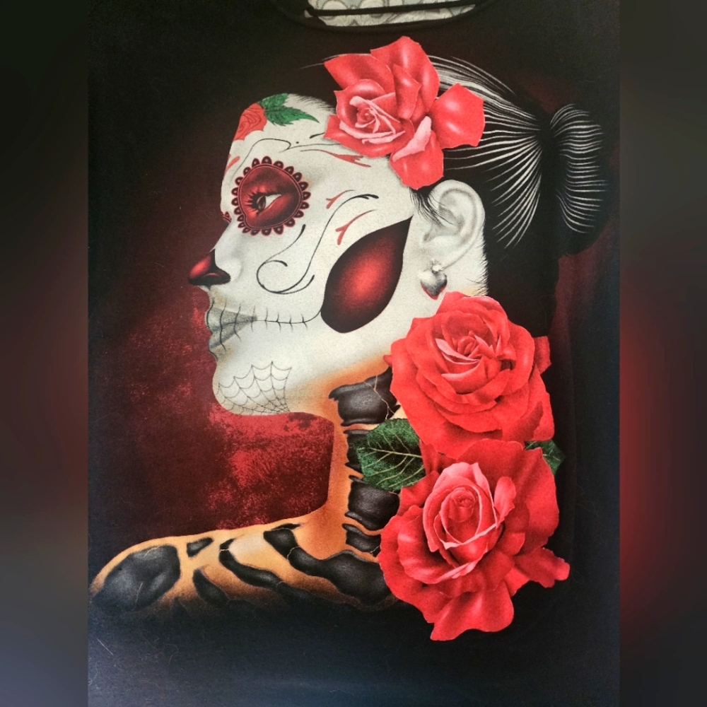 Black heart open back t shirt